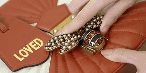 总说要Chanel、LV包包，但你连锁扣怎么打开都不知道！