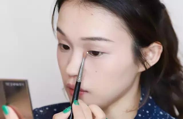 十分钟搞定的快速日常妆,最简单但也精致的快速出门妆