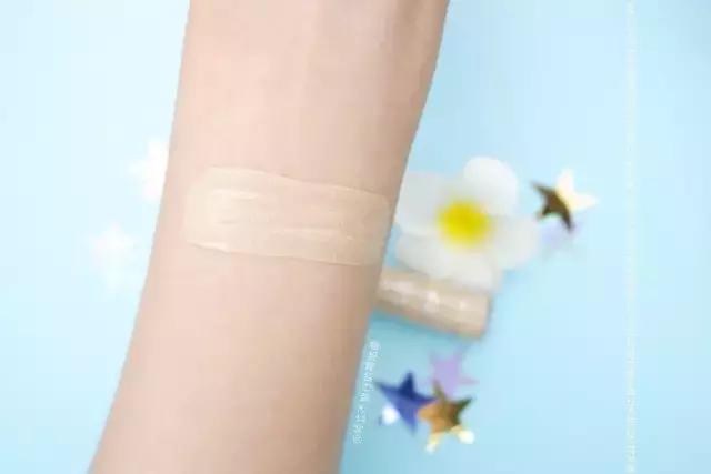 化妆和p图不能解决的方法,五分钟搞定的化妆视频不卡粉