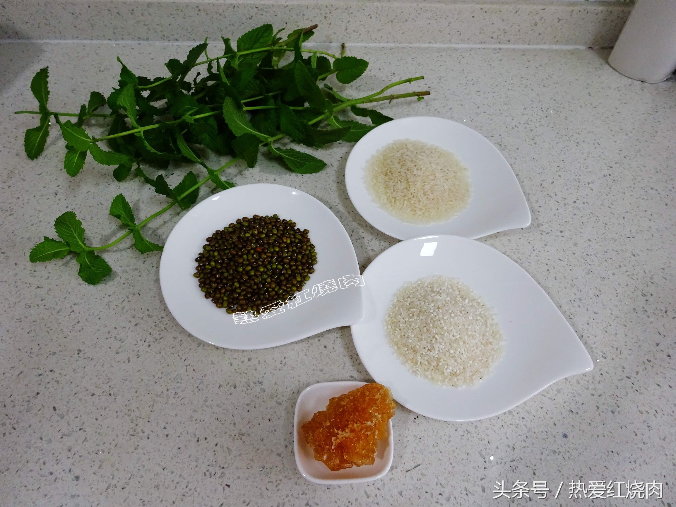 熬粥不浓稠,熬粥太稠了加凉水好还是热水好