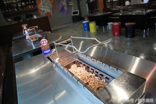 书吧？咖啡厅？不，这是江苏师大食堂