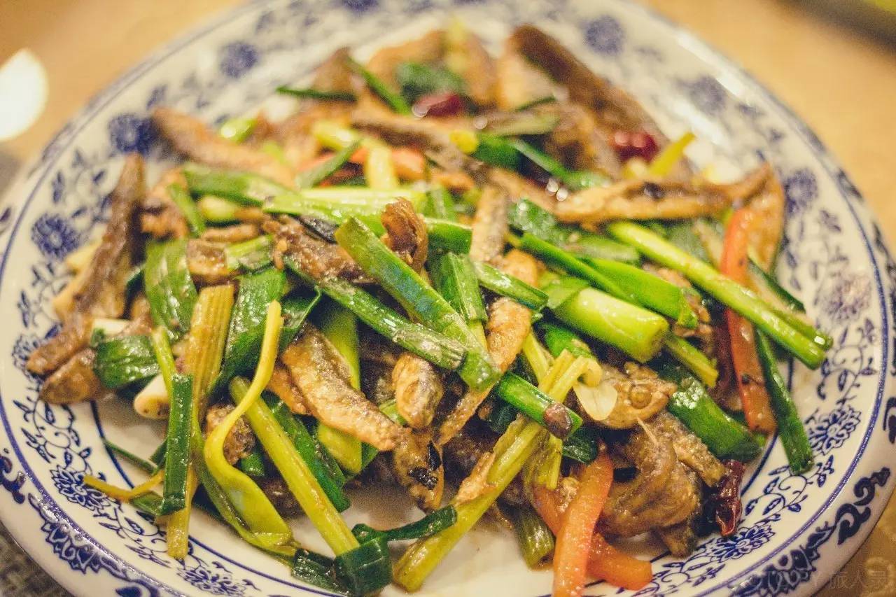 住在梦境般的黄姚花海之中，找回久违了的诗意与远方