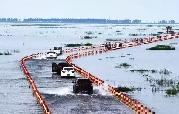 中国最新水上公路视频,中国首条水上公路视频