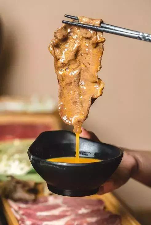 伊势丹楼下烤肉,爱和牛寿喜烧自助伊势丹