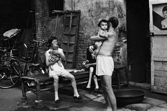 怎么描写30岁左右的女人,三十岁的女人怎么描写