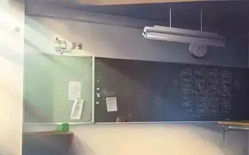 三尺讲台一生情怀演讲视频,三尺讲台一生情怀演讲稿