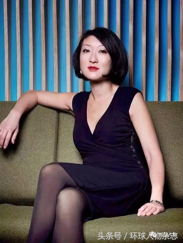 她曾是韩国弃婴，逆袭成法国部长，单眼皮、宽脸庞，美得独特