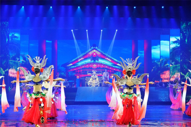 带着宝贝去旅行，遇见三亚遇见海