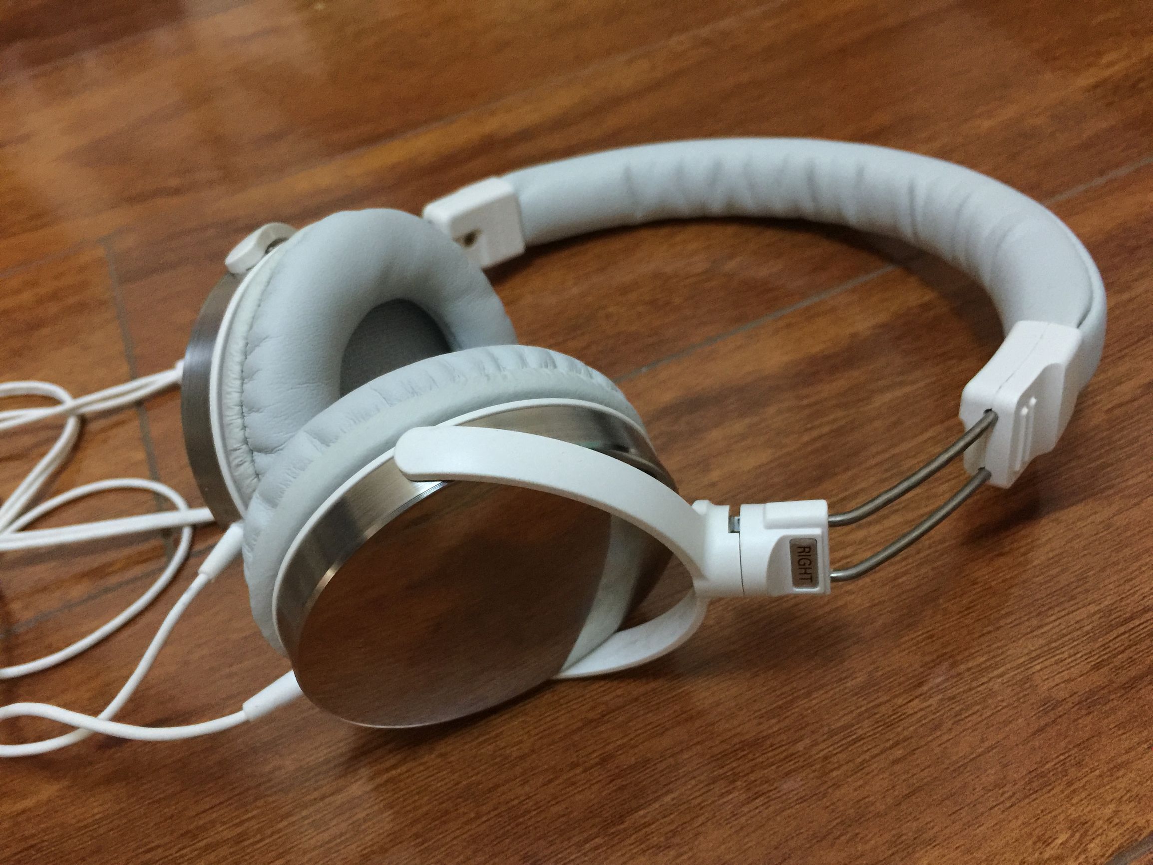 满满一柜子！晒晒那些年我败过的硬件