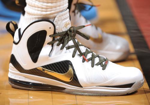 10年代fmvp,冠军战靴fmvp