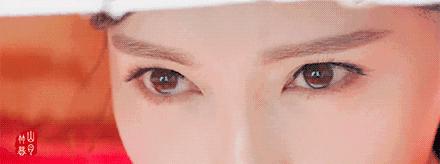 唐嫣没戴美瞳,唐嫣戴美瞳和没戴美瞳的对比照