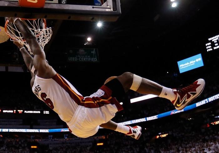 盘点近十年fmvp,近十年fmvp上脚球鞋