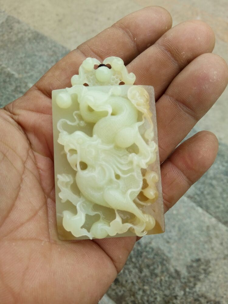 岫岩老玉是河磨玉吗,岫岩玉河磨玉图片大全