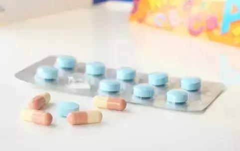 服用胃药有什么讲究 (达喜胃药服用方法)