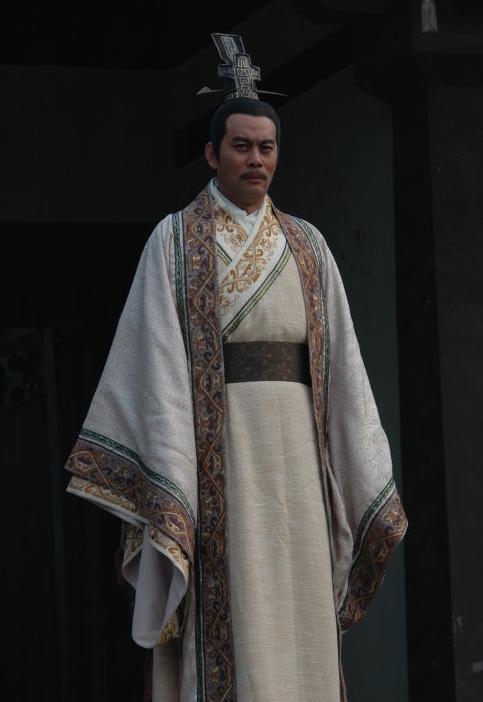 曾是最帅的吕布，如今成残大叔，娶中戏校花生女跟绯闻绝缘