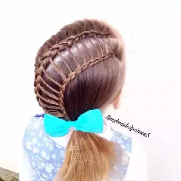 宝妈儿童编发之个性马尾辫编法,超级简单的儿童编发