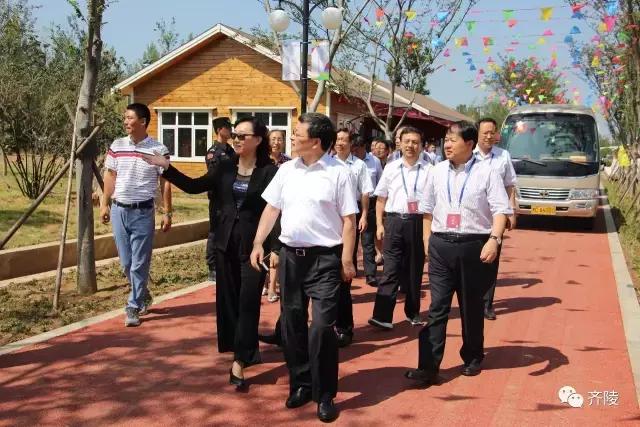 蹴鞠游园活动,齐文化博物院蹴鞠表演队