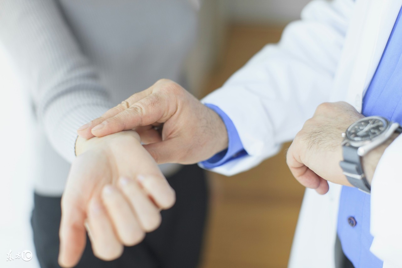 伊曲康唑胶囊治灰指甲效果如何,伊曲康唑胶囊治疗灰指甲多久见效