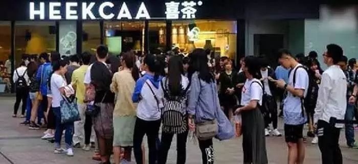从喜茶到LadyM,为什么排队排上天的餐饮品牌都在上海?