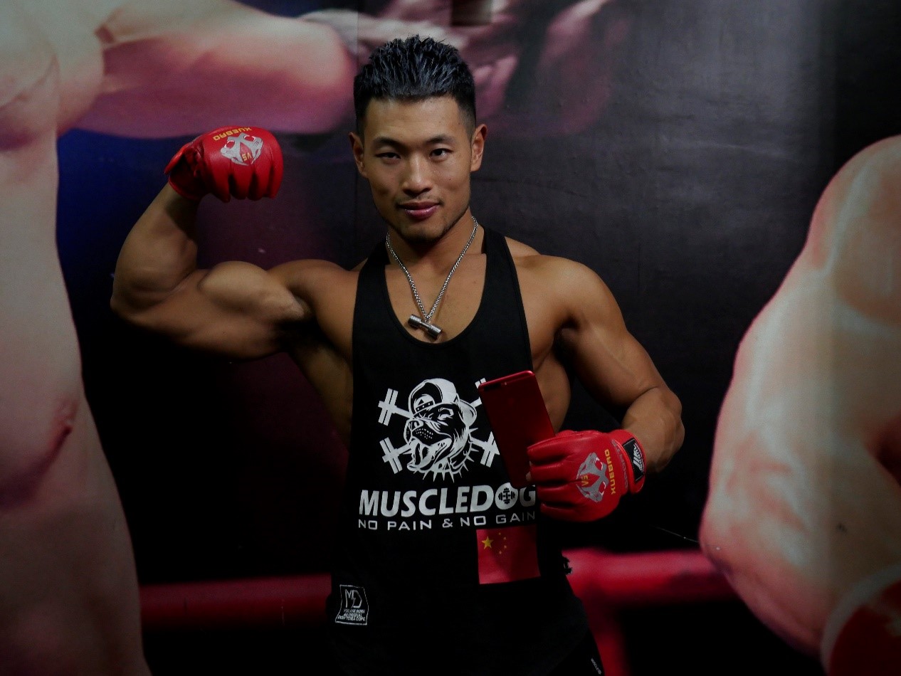 手机容易被坐弯吗,手机被坐弯了还能修吗