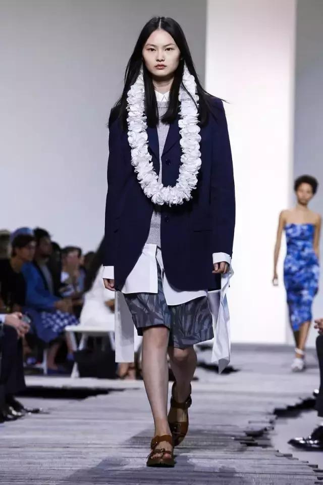 带货女王杨幂又出新花样了,杨幂私服带货