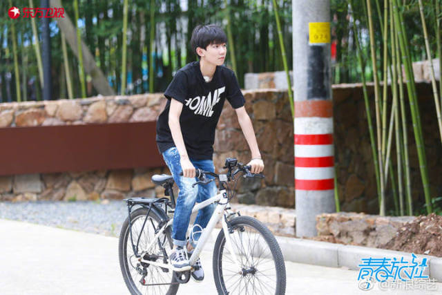 娴欐睙婀栧崡姹熻嫃缁艰壓鑺傜洰,婀栧崡娴欐睙姹熻嫃涓滄柟鍗