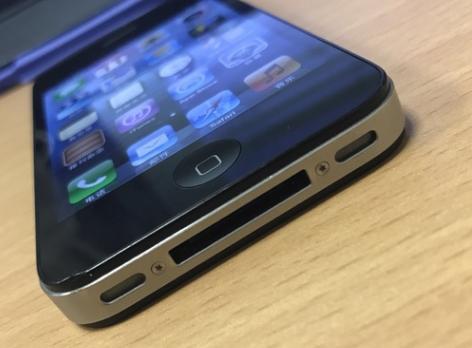 用了五年的iPhone4s,撕下膜之后才知道它这么新!