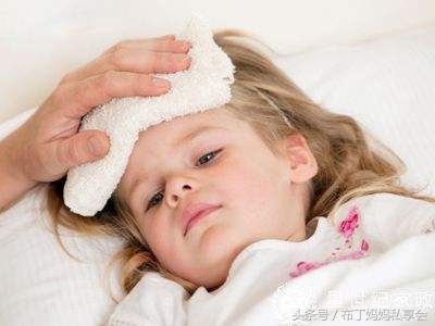 宝宝发烧父母着急怎么办,小孩发烧父母该怎么调整心态