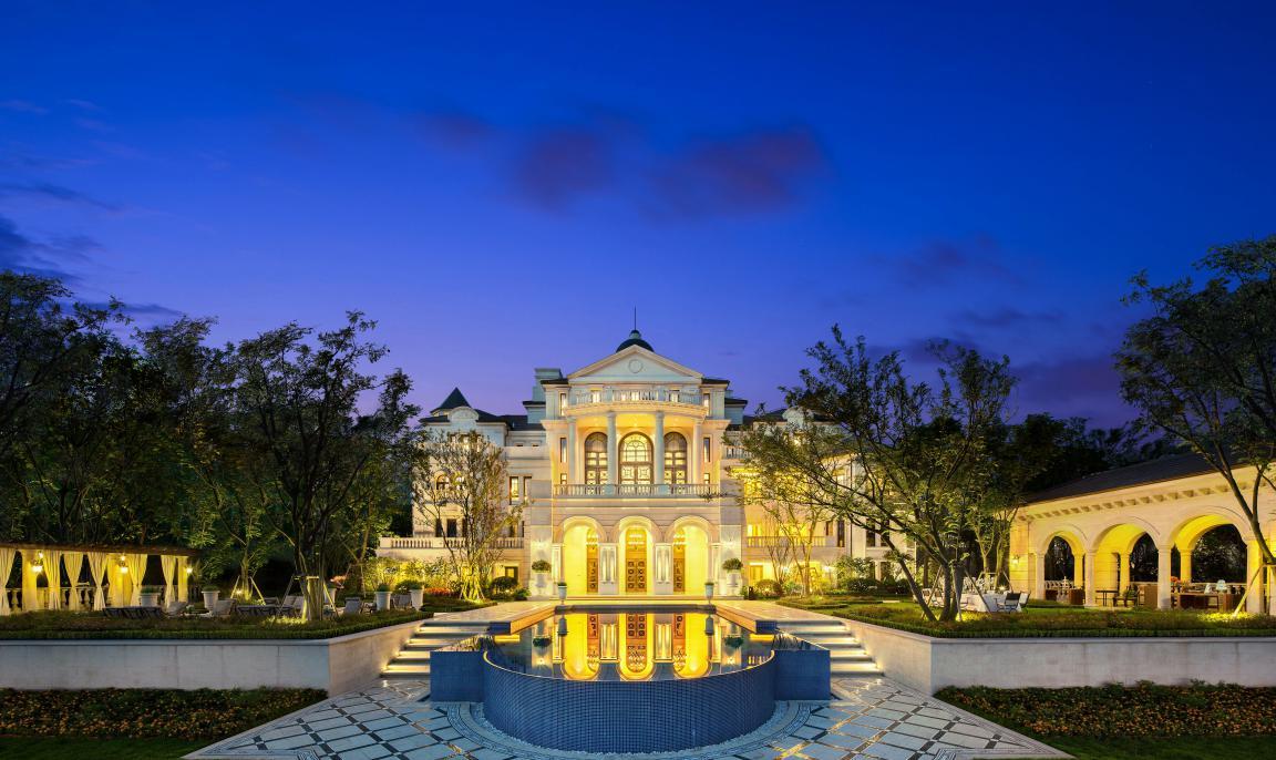 融创玫瑰园52栋装修,融创玫瑰园一线临江大独栋