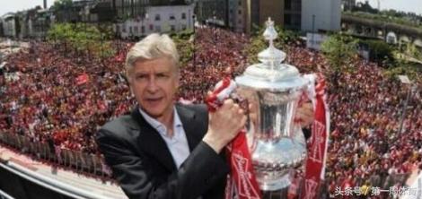 有教授之称的阿森纳教父阿尔塞纳-温格（阿森纳主教练）