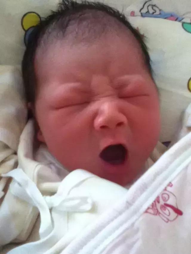 盘点那些产房外的感人瞬间,产房外的那些感人瞬间