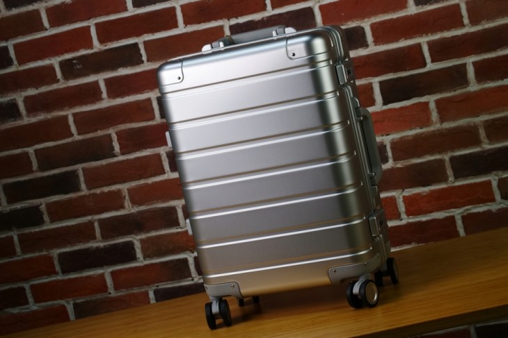 小米90分旅行箱28寸测评,小米米家全金属旅行箱