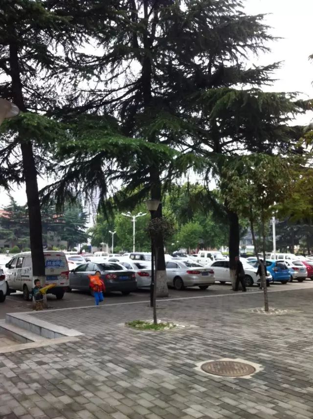 中秋将近，乡愁可远？行走在80年光影里的西安车辆厂！