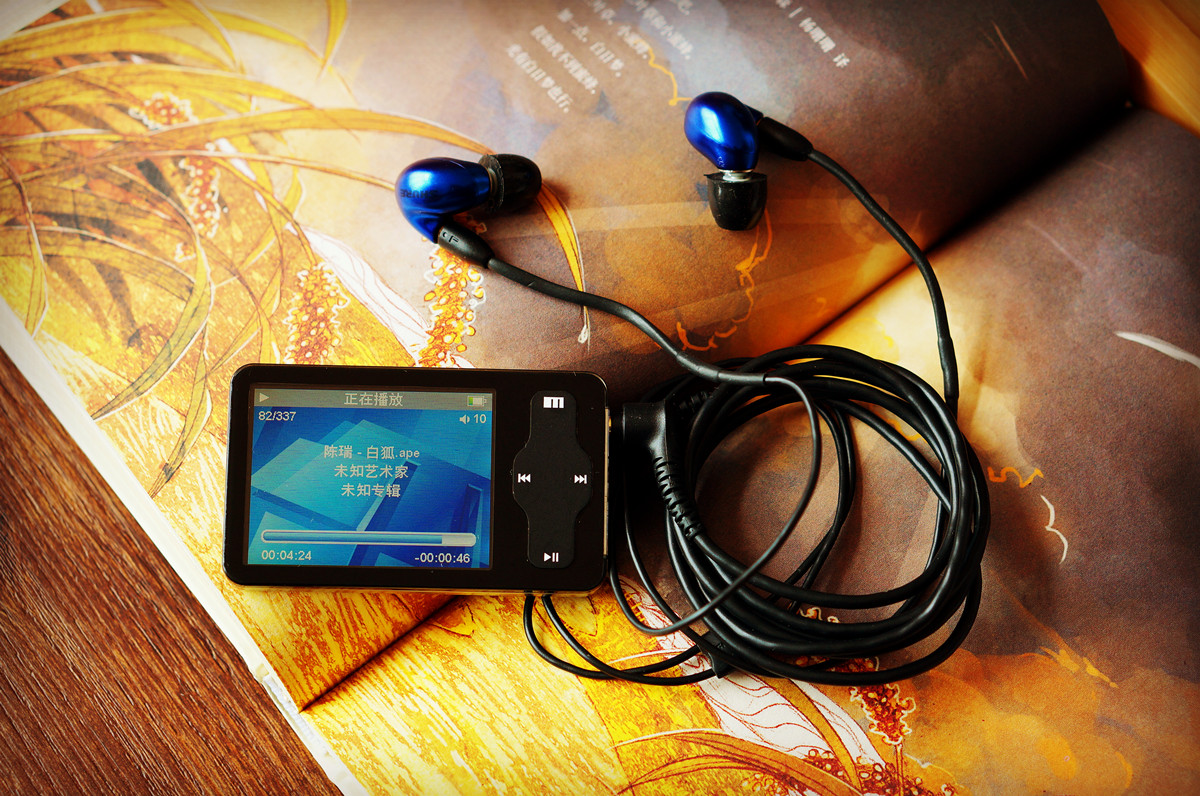 手机直推*党**出街利器：四单元动铁旗舰舒尔SE846体验