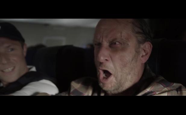 大猩猩和一对情侣电影,关于猩猩和美女结婚的电影大全