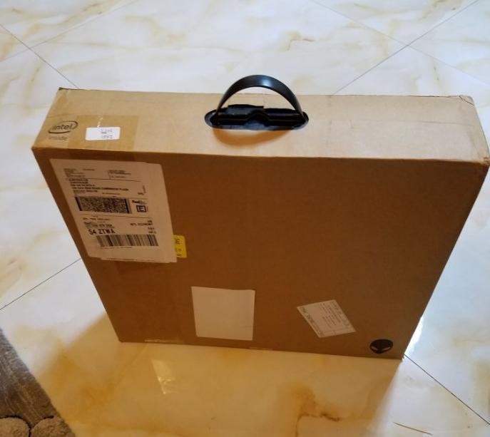 外星人笔记本电脑顶配开箱,大屏幕外星人笔记本开箱