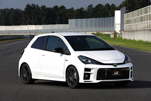 宝马丰田哪款最好,宝马和丰田选择哪一个好