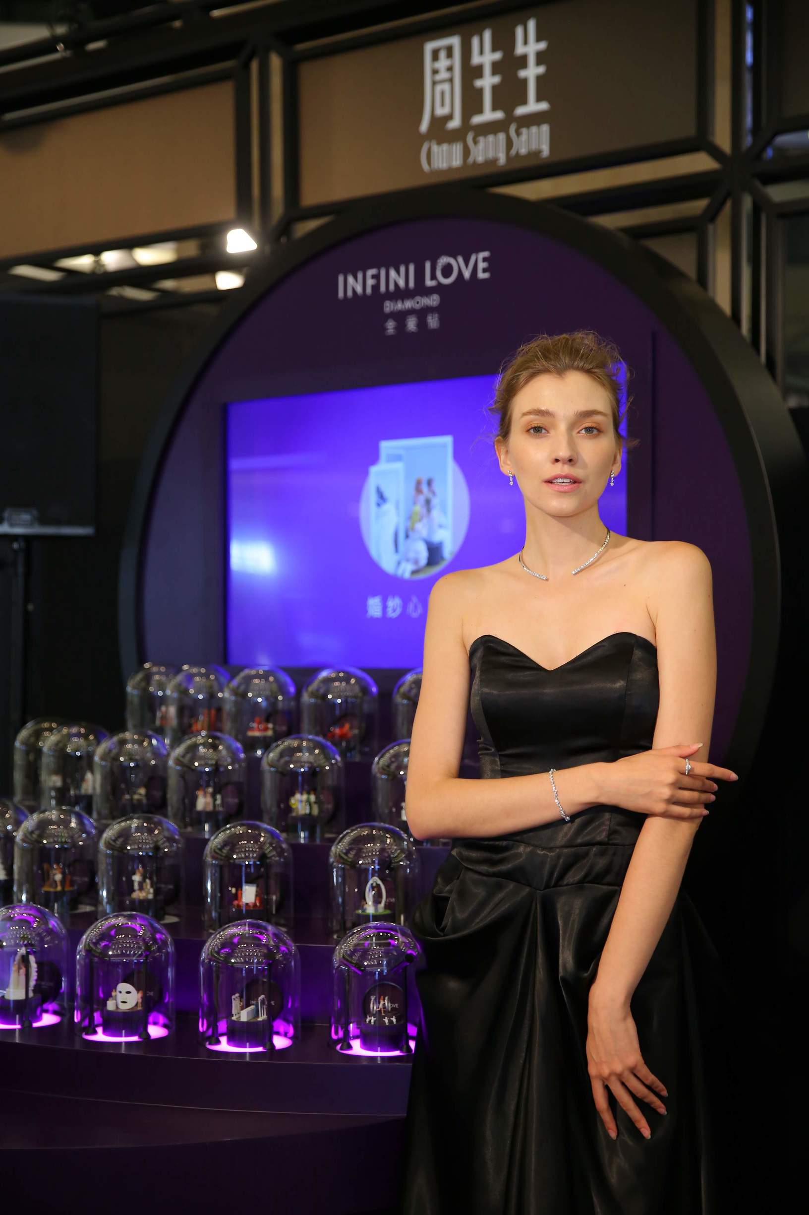 周生生高端系列全爱钻由谁代言 (周生生官方旗舰店全爱钻项链)