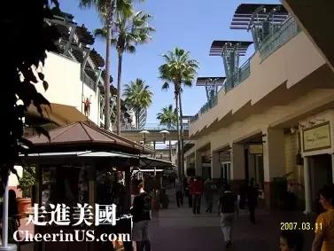 美国纽约旅游购物必买清单,美国人眼中的十大地方