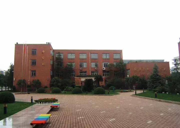 首付30万能买到主城吗,首付30万能买什么房子成都