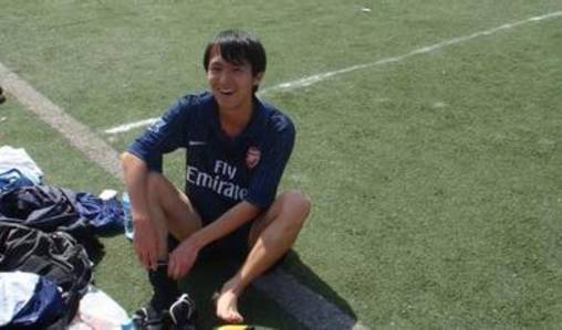 足球装b,足球装球