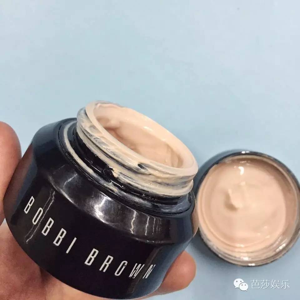 妆前乳是鸡肋吗,妆前乳是必备还是鸡肋