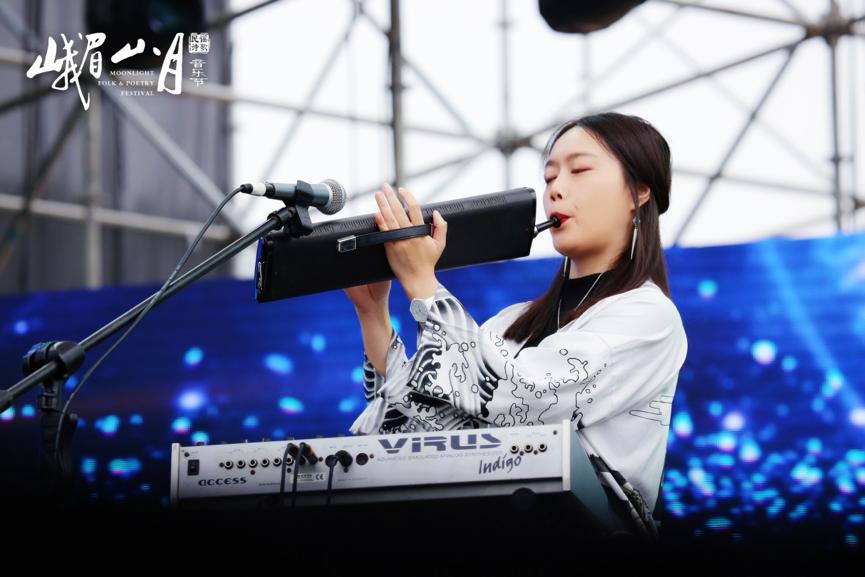 峨眉山音乐节,峨眉山月民谣音乐节直播