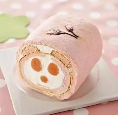 看着平平无奇的一款手卷蛋糕，切开以后却惊艳了时光！