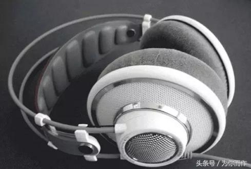 盘点动漫里出现的耳机,盘点游戏中的动画