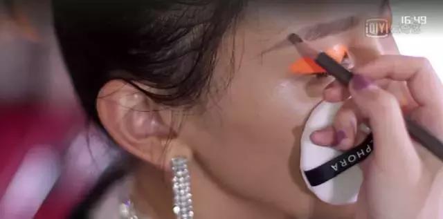 如何拥有超模,怎么拥有小白牙