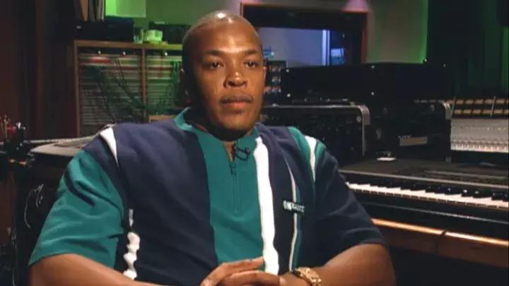 两位嘻哈制作人和苹果做了一笔30亿美元的买卖