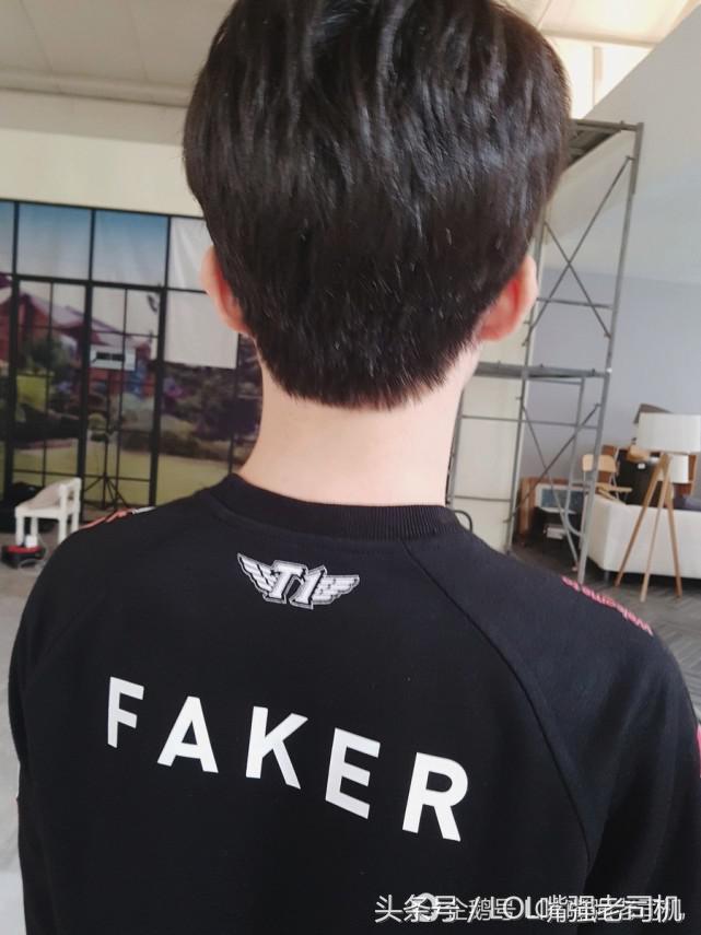 足球有五星巴西LOL有三星SKT，SKT全员化身新队服模特！