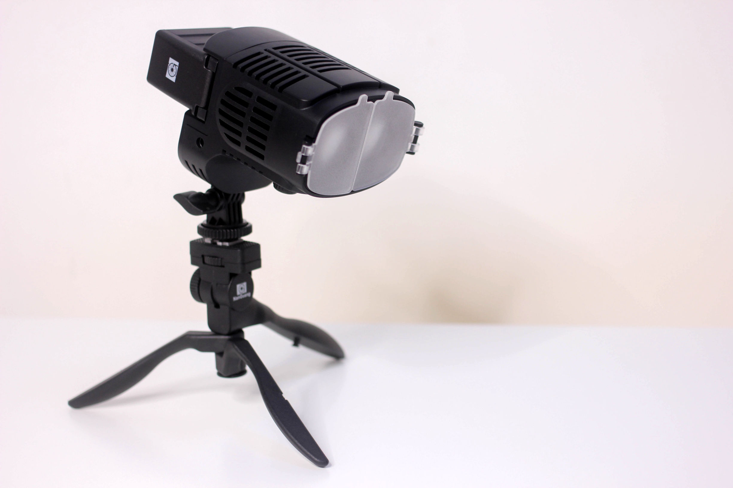 玩灯记,南冠南光聚光灯