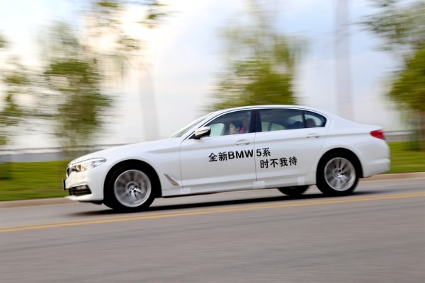 深度测评宝马528li,2018款宝马528li试驾视频